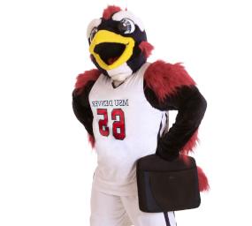 MSU Denver mascot Rowdy, holding a laptop case.